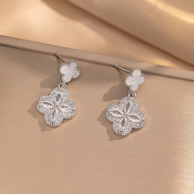 2 Pieces Moderate Luxury Flower Copper Diamond Inlay Stud Earrings