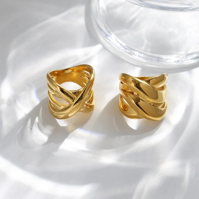 Classic Style Commute Solid Color 304 Stainless Steel 18K Gold Plated Hollow Out Rings