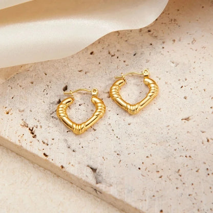 1 Pair Minimalist Heart Shape Titanium Steel Hoop Earrings