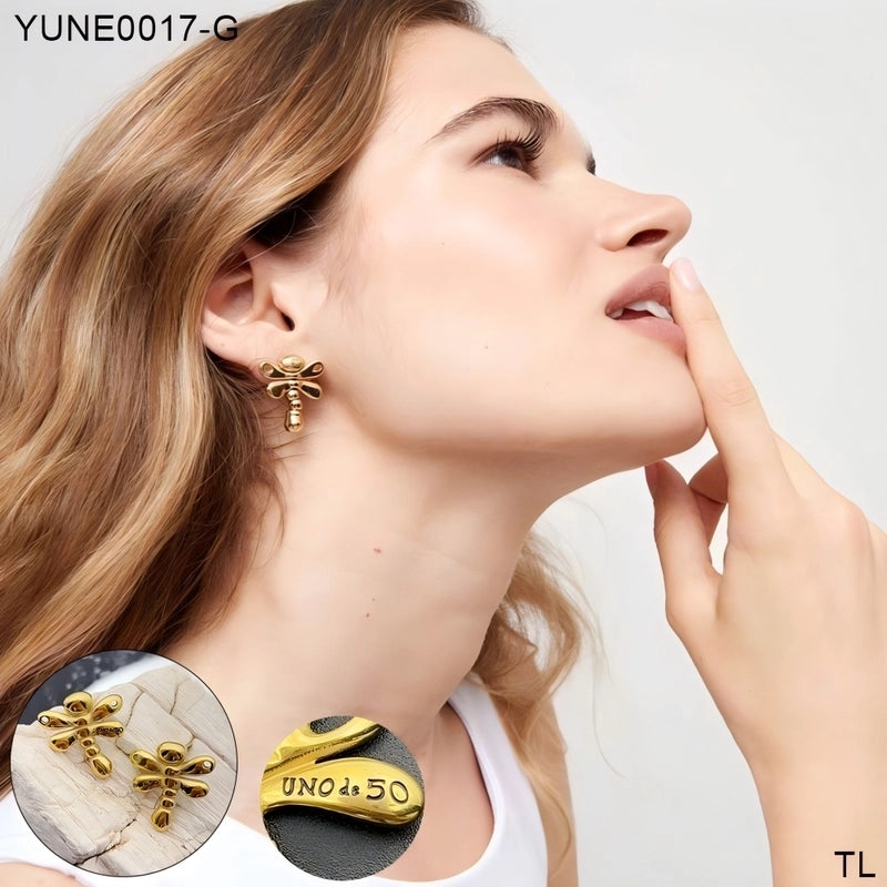 1 Pair Elegant Vacation Minimalist C Shape U Shape Solid Color 304 Stainless Steel 18K Gold Plated Earrings Ear Studs