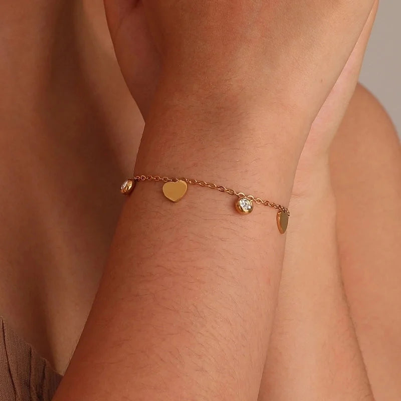 Sweet Heart Shape 201 Stainless Steel 18K Gold Plated Zircon Bracelets In Bulk