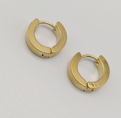 Factory Direct Japanese And Korean Fashion Men's Popular Flat Round Ear Clip Earrings Women's Tassel Small Ear Ear Bone Ear Buckle Earrings