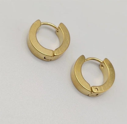 Factory Direct Japanese And Korean Fashion Men's Popular Flat Round Ear Clip Earrings Women's Tassel Small Ear Ear Bone Ear Buckle Earrings