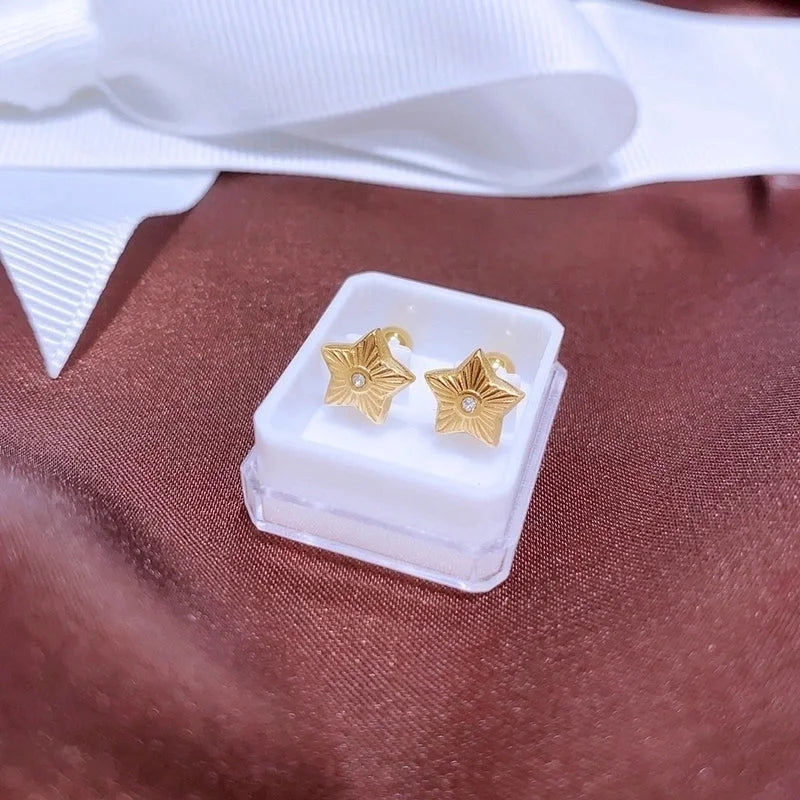 1 Pair Sweet Cross Heart Shape Snowflake Plating 304 Stainless Steel Titanium Steel 18K Gold Plated Cartilage Earrings