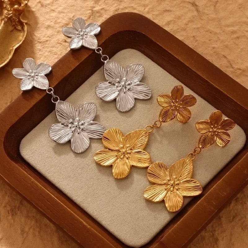 1 Pair Casual Sweet Minimalist Flower Petal Butterfly Inlay 304 Stainless Steel Pearl 18K Gold Plated Drop Earrings