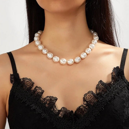 Minimalist Round Imitation Pearl Choker
