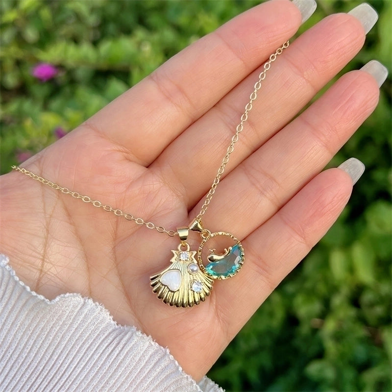 Retro Classic Style Hippocampus Mermaid Shell Copper Pearl Zircon 18K Gold Plated Inlay Pendant Necklace