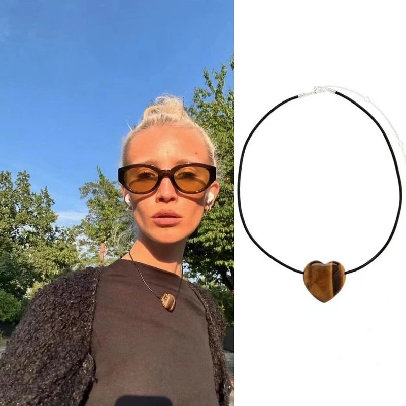 2 Pieces Minimalist Heart Shape Natural Stone Titanium Steel Pendant Necklace In Bulk