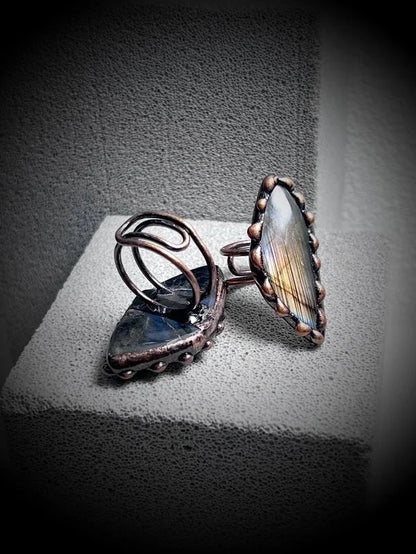 Vintage Style Baroque Style Asymmetrical Irregular Labradorite Asymmetrical Irregular Handmade Women's Open Rings