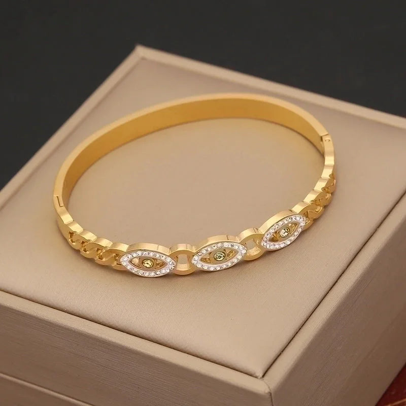 Vintage Style Luxurious Devil'S Eye Stainless Steel 18K Gold Plated Bangle In Bulk