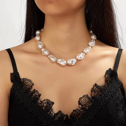 Minimalist Round Imitation Pearl Choker