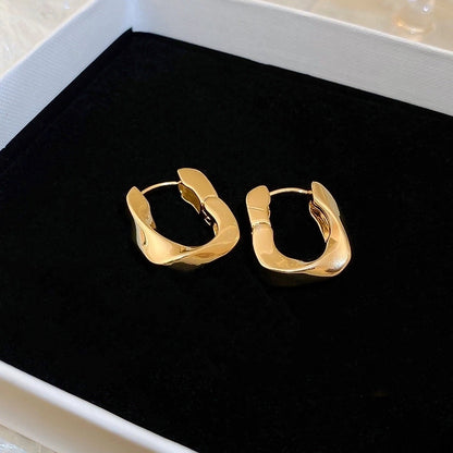 Silver Needle Exaggerated Lovely Earrings Light Luxury High-grade Niche Earrings Fashion Metal Temperament Earrings For Women