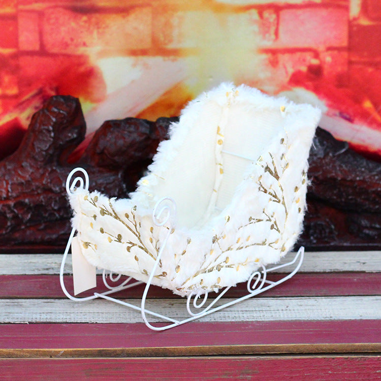 2 Pieces Christmas Supplies Christmas Decoration Velvet Printed Fabric Deer Carriage Snow Carriage Front Desk Tabletop Decoration Ornament