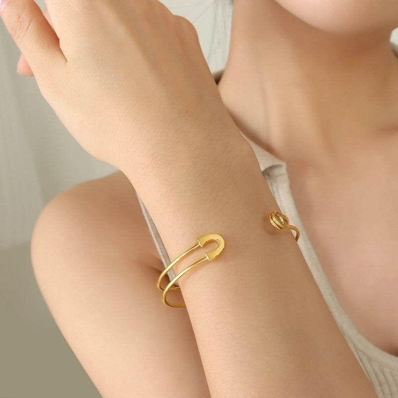 Casual Modern Style Classic Style Solid Color Titanium Steel 18K Gold Plated Plating Rings Bracelets