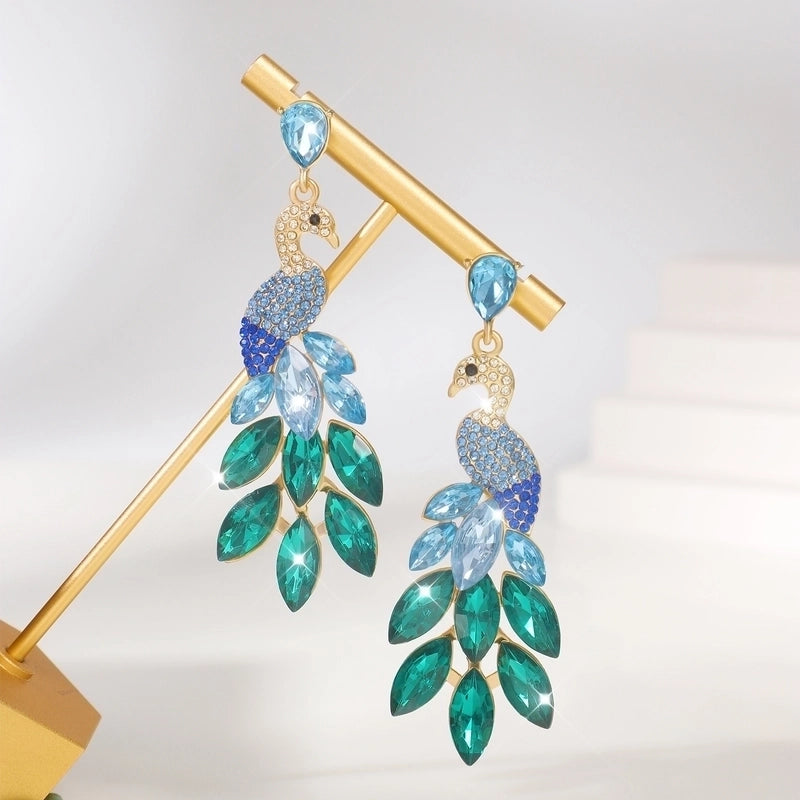1 Pair Glam Luxurious Shiny Inlay Alloy Crystal 18K Gold Plated Drop Earrings