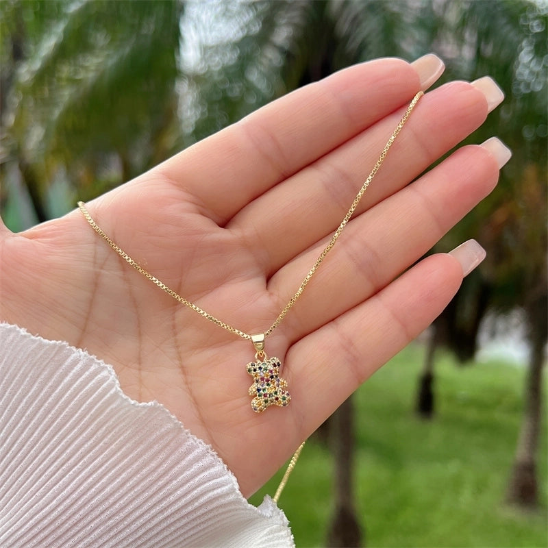A Copper Plating 18K Gold Full Diamond Zircon Cute Childlike Style Multi Colors Bear Chain Necklace Suitable For Daily Wear Of All Ages Suitable For Gifts Original New Arrivals