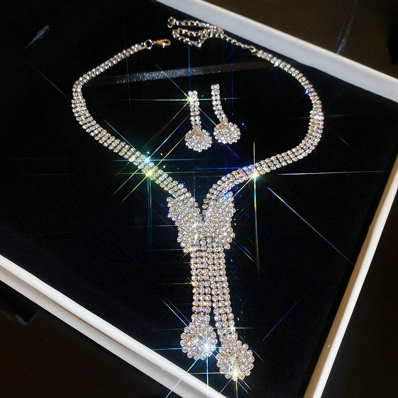 Explosions Zircon Diamond Geometric Necklace Earrings Suit Light Luxury Clavicle Chain High Sense Temperament Jewelry