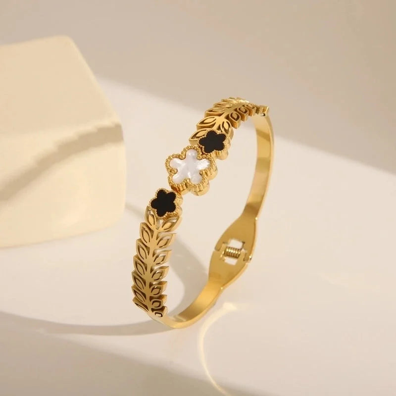 French Style Classic Style Commute Solid Color Flower 304 Stainless Steel 18K Gold Plated Zircon Bangle In Bulk