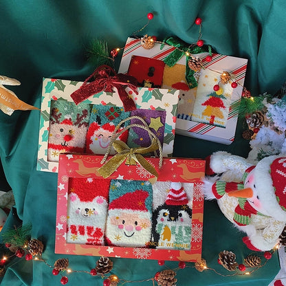 Christmas Cute Minimalist Women's Christmas Tree Santa Claus Elk Polyester Coral Fleece Crew Socks 1 Set