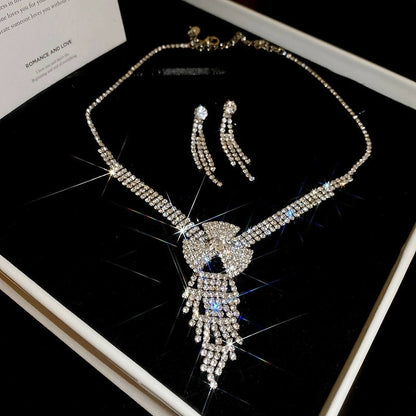 Explosions Zircon Diamond Geometric Necklace Earrings Suit Light Luxury Clavicle Chain High Sense Temperament Jewelry