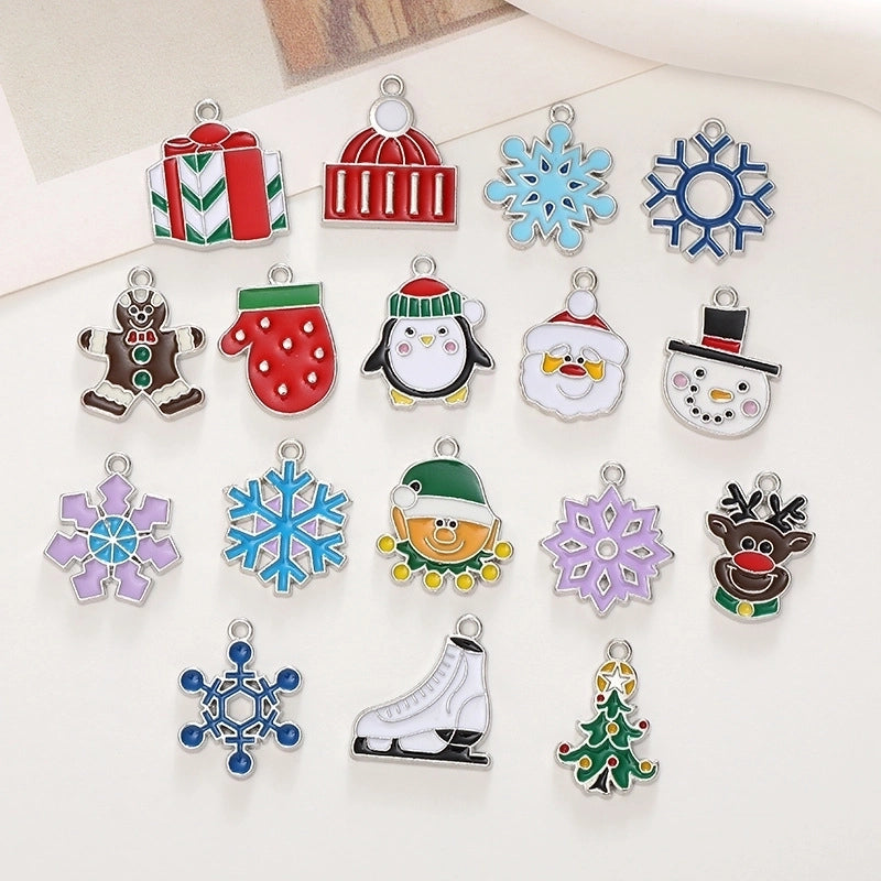 1 Set Alloy Christmas Tree Santa Claus Snowflake Pendant Jewelry Accessories