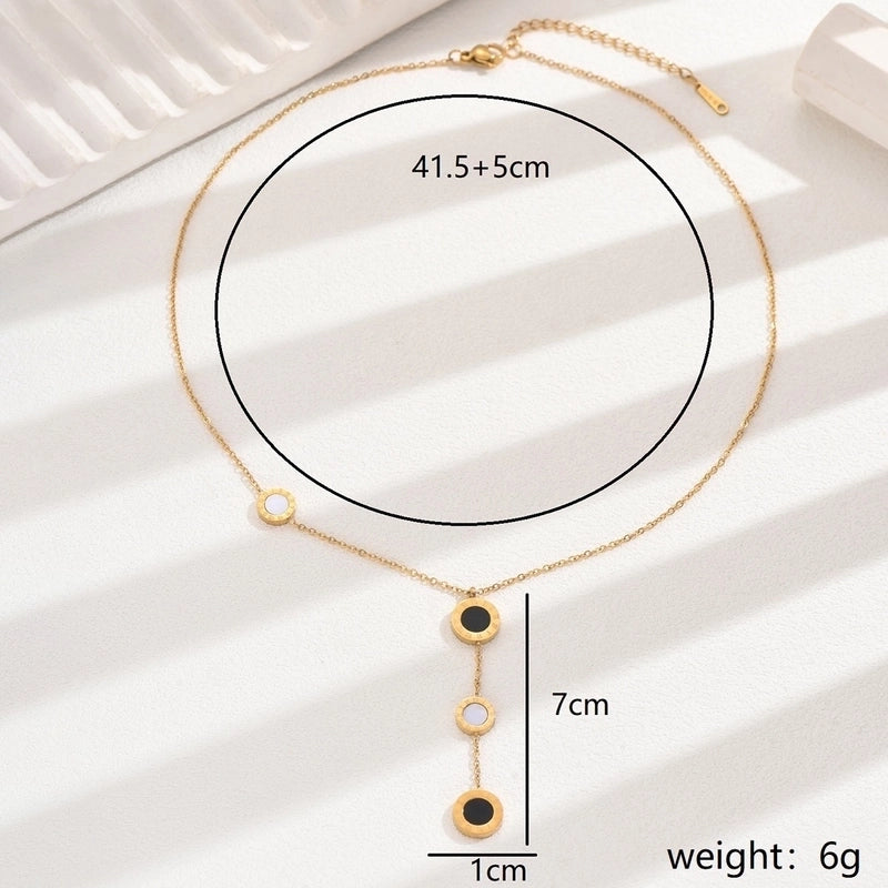 50 Pieces Casual Vacation Minimalist Parthenocissus Grass Round Butterfly 201 Stainless Steel Shell 18K Gold Plated Inlay Pendant Necklace