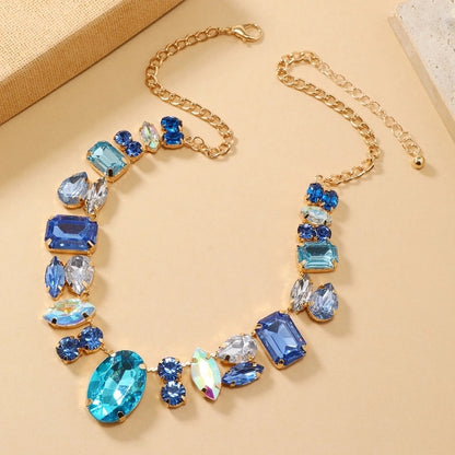 Casual Elegant Geometric Gold Plated Rhinestones Glass Alloy Pendant Necklaces