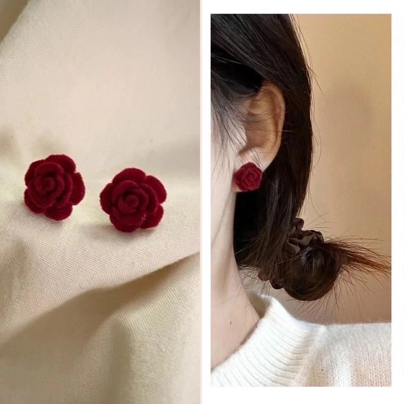 Retro Flower Copper Plating Inlay Artificial Gemstones Pearl Ear Studs 1 Pair