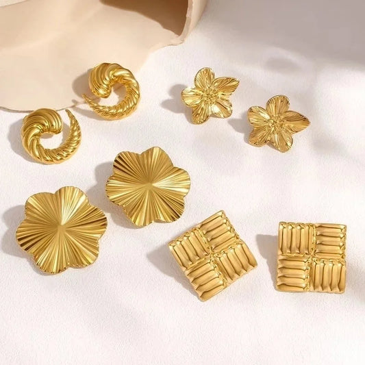 1 Pair French Style Sweet Horns Flower Asymmetrical 304 Stainless Steel Imitation Gold Ear Studs