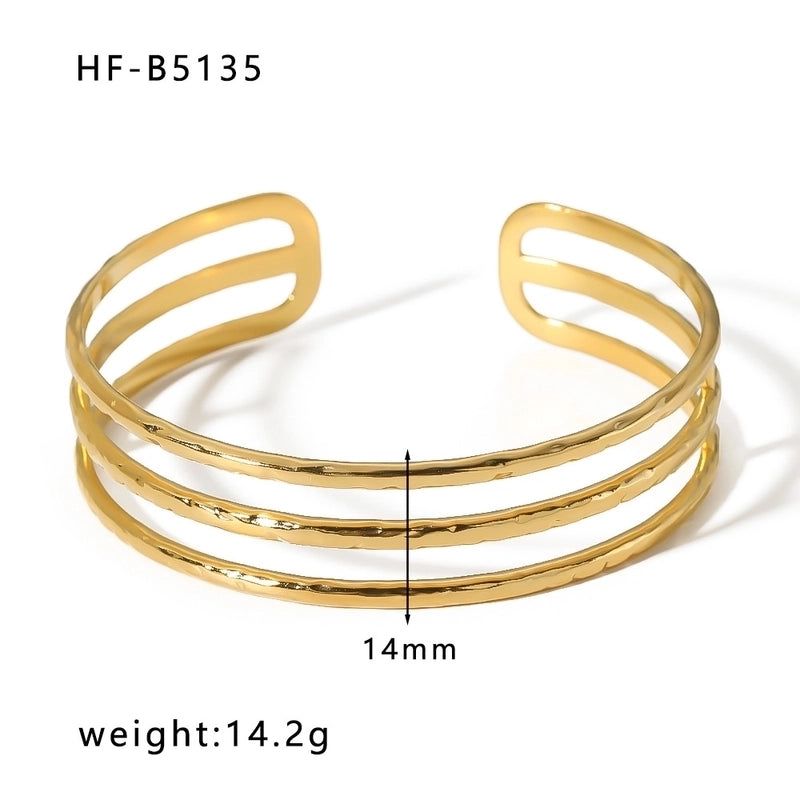 Basic Retro Leaf Solid Color Knot Stainless Steel 18K Gold Plated Bangle In Bulk