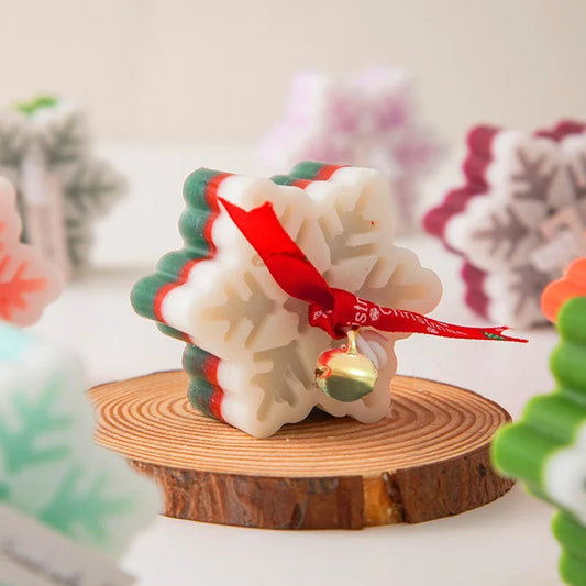 Christmas Minimalist Classic Style Snowflake Paraffin