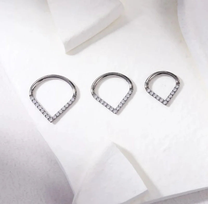 1 Piece Ear Cartilage Rings & Studs Fashion Water Droplets Pure Titanium Inlay Zircon