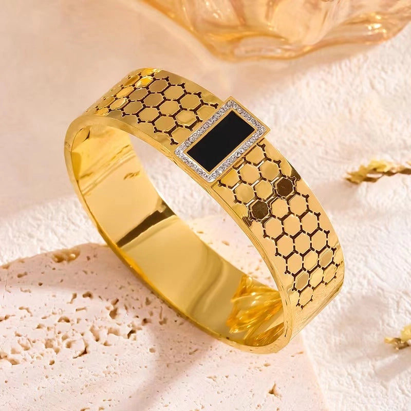 Exaggerated Luxurious Classic Style Life Tree Titanium Steel Inlay Rhinestones 18K Gold Plated Women's Bangle