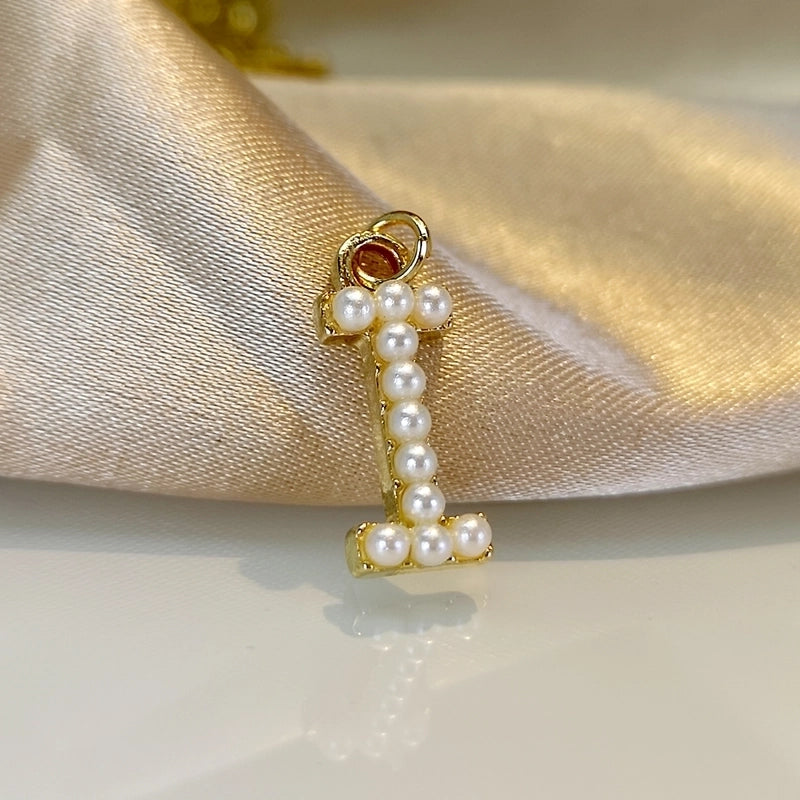 Fashion Letter Imitation Pearl Freshwater Pearl Copper Necklace