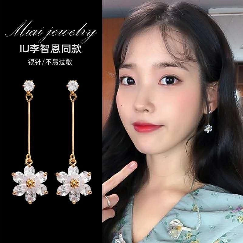 1 Pair Fashion Flower Butterfly Bow Knot Inlay Alloy Artificial Pearls Rhinestones Shell Earrings