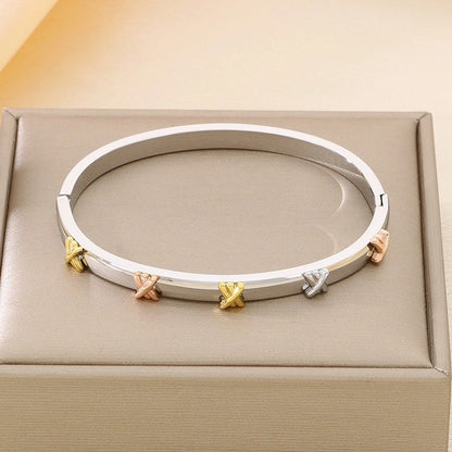 Vintage Style Geometric 304 Stainless Steel 18K Gold Plated Bangle In Bulk