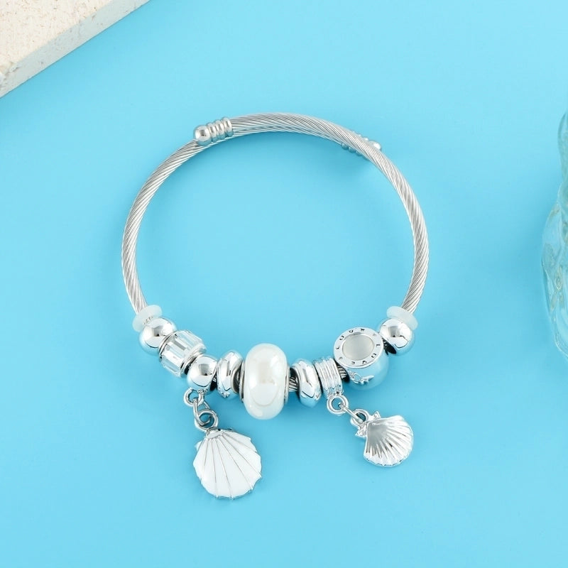 Elegant Luxurious Heart Shape 304 Stainless Steel White Gold Plated Crystal Zircon Bangle In Bulk