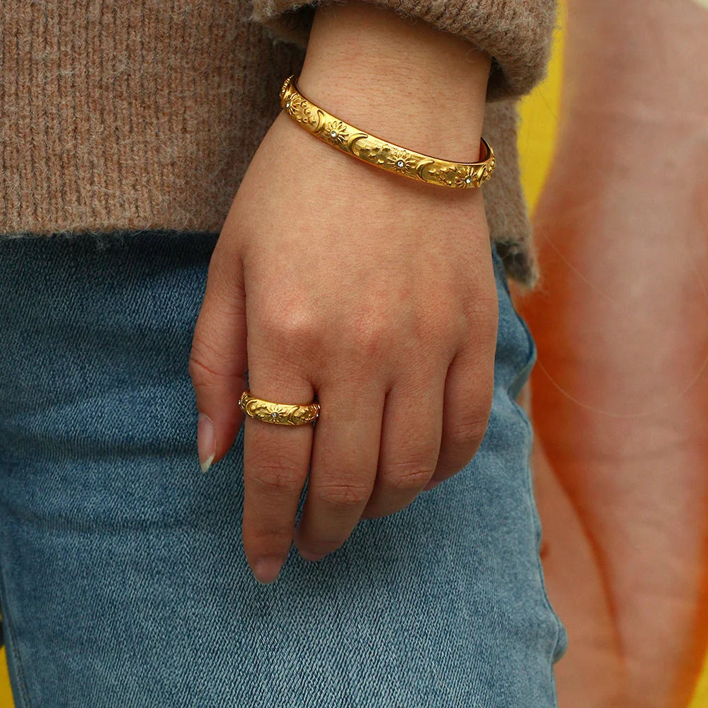 Minimalist Circle Stainless Steel 18K Gold Plated Bangles