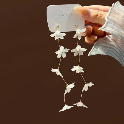 1 Pair Fashion Flower Alloy Plating Artificial Pearls Women\'s Drop Earrings