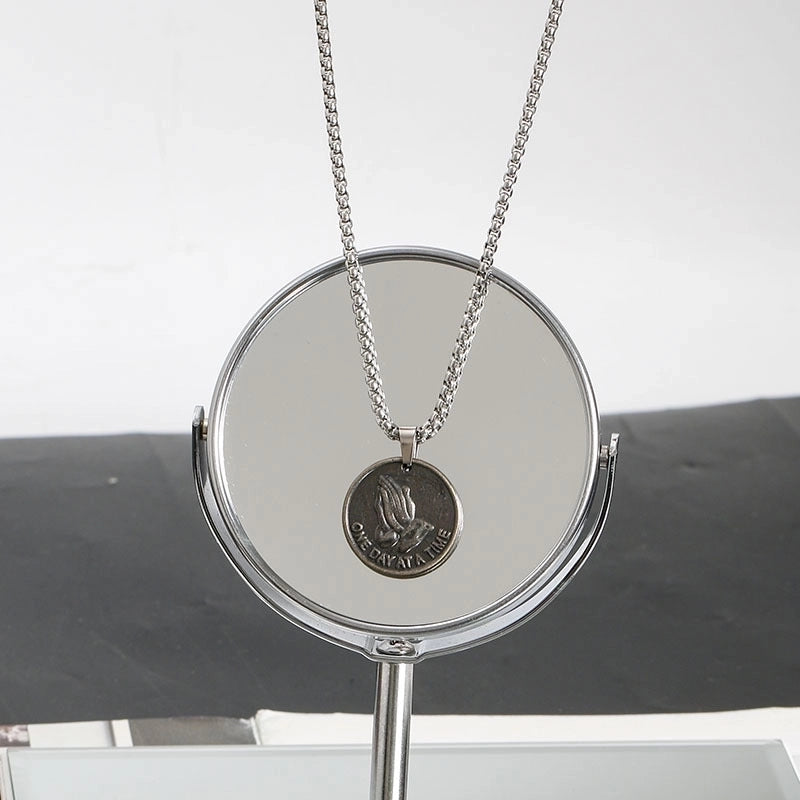 Hip-hop Animal Cartoon Character Alloy Titanium Steel Pendant Necklace In Bulk