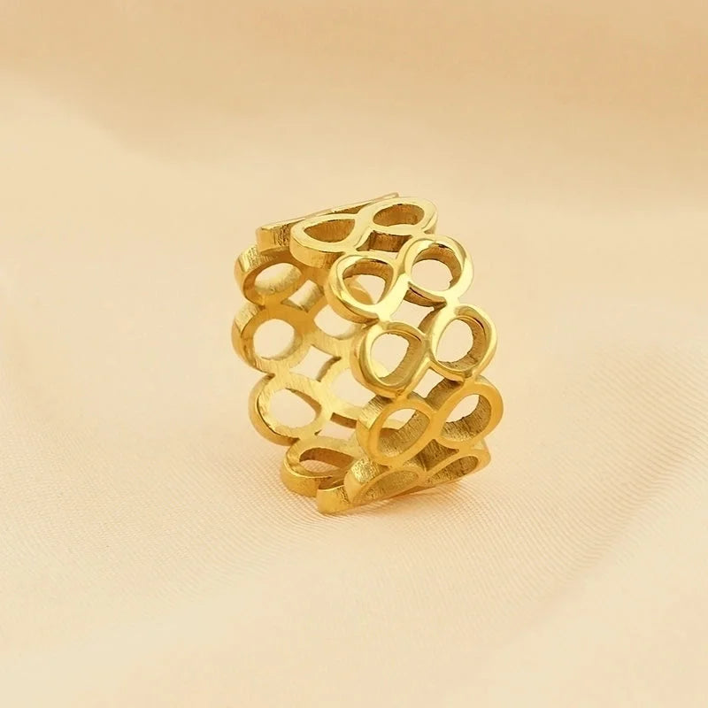 304 Stainless Steel 18K Gold Plated Minimalist Hollow Out Inlay Infinity Rhinestones Rings