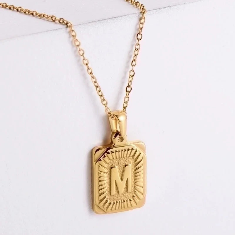 304 Stainless Steel 18K Gold Plated Minimalist Plating Letter No Inlaid Pendant Necklace