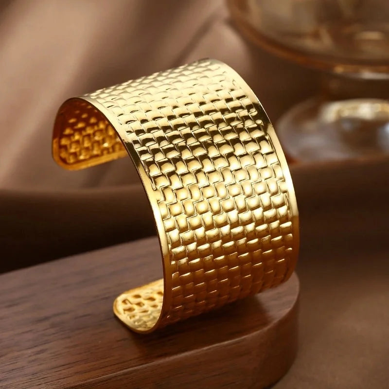 Elegant Geometric Monogram 316 Stainless Steel Titanium Steel Cuff Bracelets Bangle In Bulk