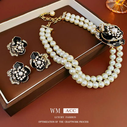 Medieval Flower Flower Alloy Electroplating Necklaces