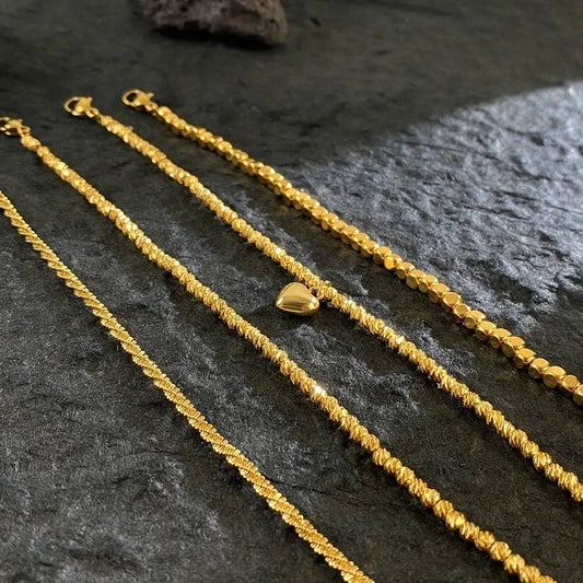 Minimalist Heart Shape Solid Color Titanium Steel 18K Gold Plated Bracelets In Bulk