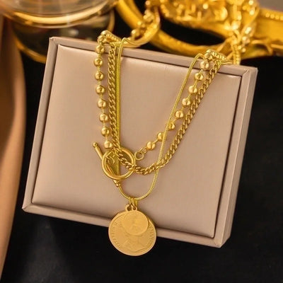 304 Stainless Steel 18K Gold Plated Minimalist Plating Inlay U Shape Heart Shape Acrylic Artificial Rhinestones Plastic Pendant Necklace