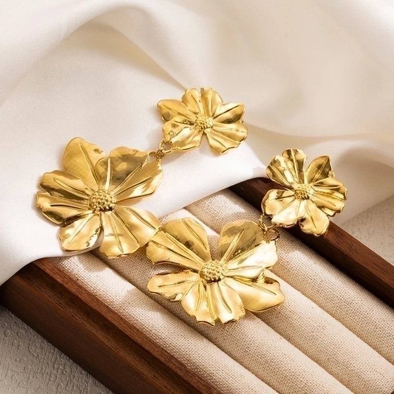 1 Pair Cool Style Round Leaves Flower Pleated 304 Stainless Steel 18K Gold Plated Stainless Steel Earrings