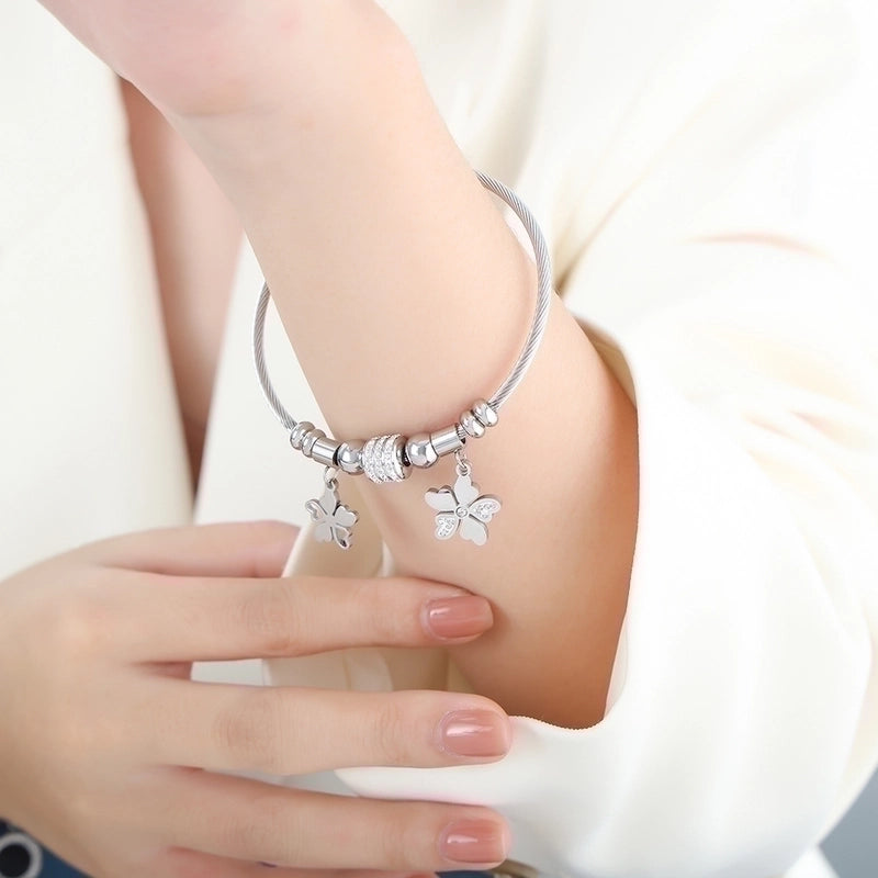 Casual Minimalist Star Heart Shape Butterfly Titanium Steel 18K Gold Plated Rhinestones Bangle In Bulk