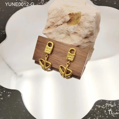 1 Pair Elegant Vacation Minimalist C Shape U Shape Solid Color 304 Stainless Steel 18K Gold Plated Earrings Ear Studs