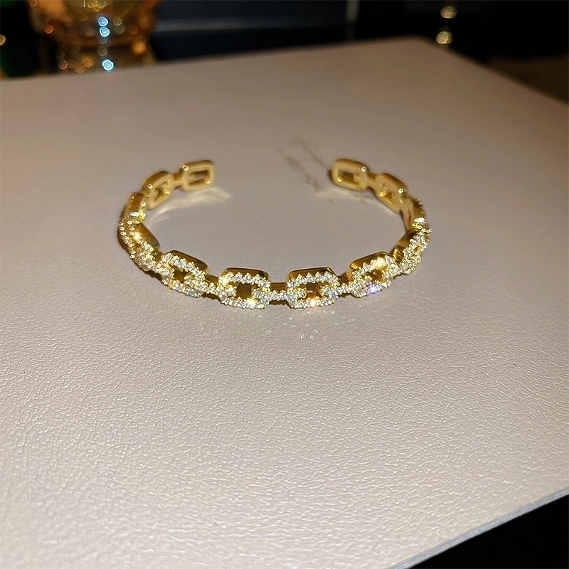 Elegant Lady Geometric Copper Inlay Zircon Bangle